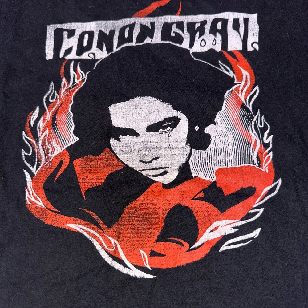 Black medium size Conan gray shirt